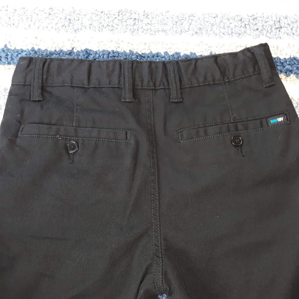 Shorts - Picture 4 of 4
